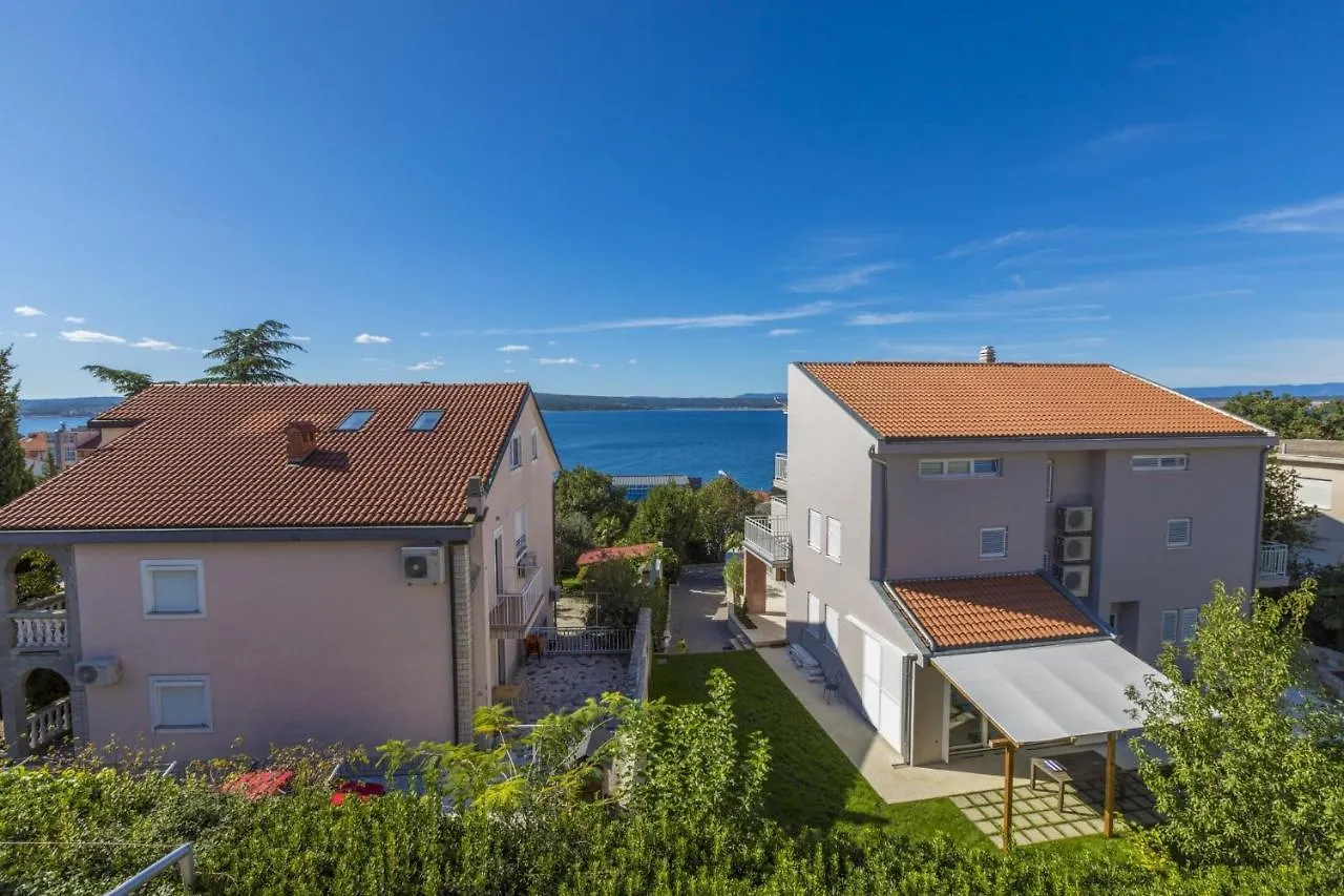 Blue Pearl Apartments Crikvenica 0*,