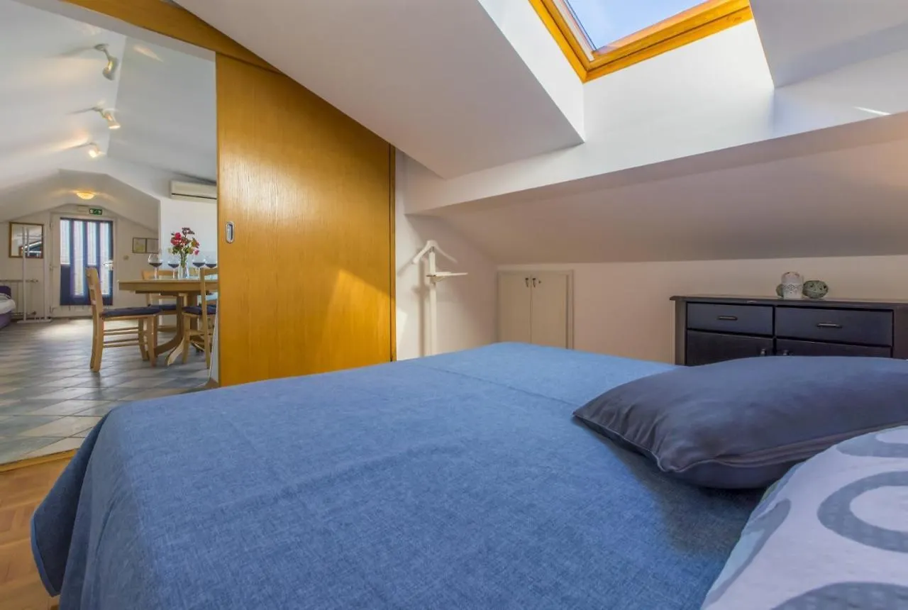 Blue Pearl Apartments Crikvenica 0*,  Croatia