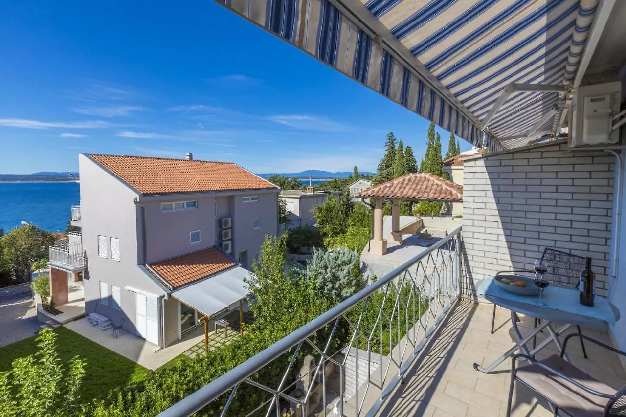 Blue Pearl Apartments Crikvenica 0*,