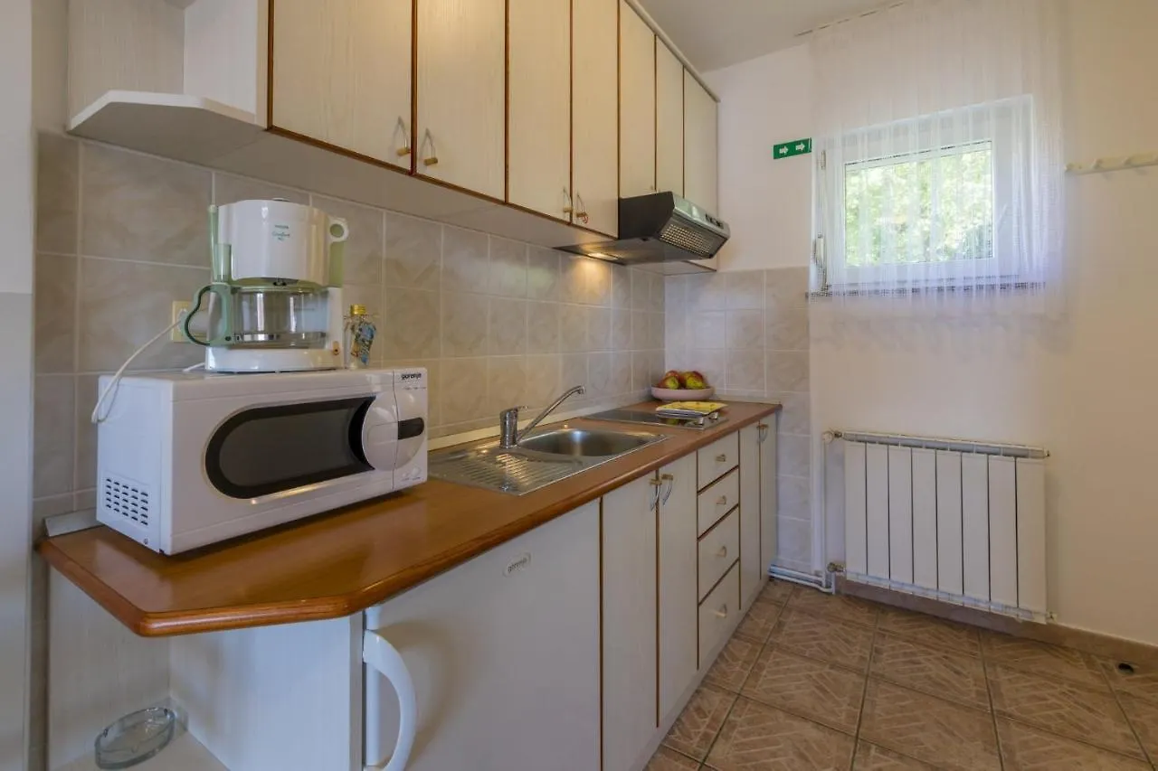Blue Pearl Apartments Crikvenica 0*,